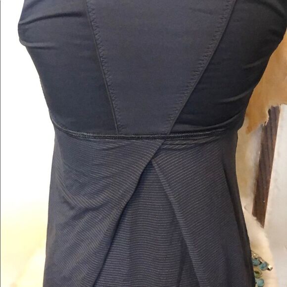 Lululemon tank top 4 (2050) - Picture 4 of 5